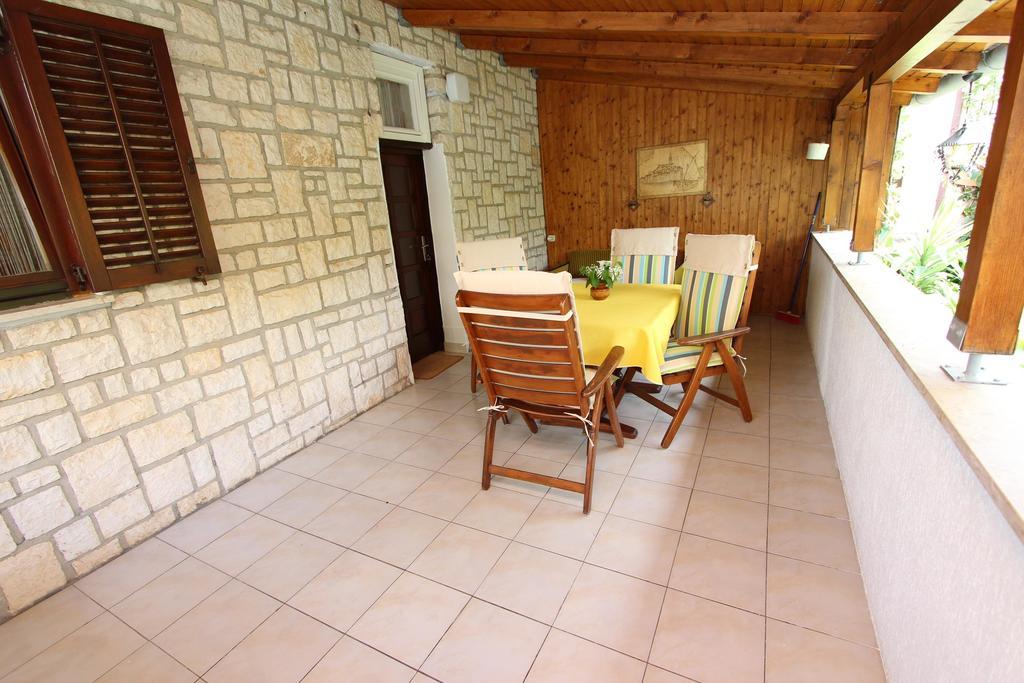 Apartments Goga Ровин Екстериор снимка