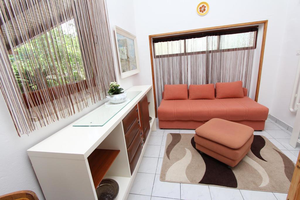 Apartments Goga Ровин Екстериор снимка